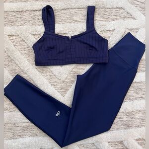 Set! ALO Outfit High Waist Airlift Leggings XS & Navy Pinstripe Jacquard Bra S